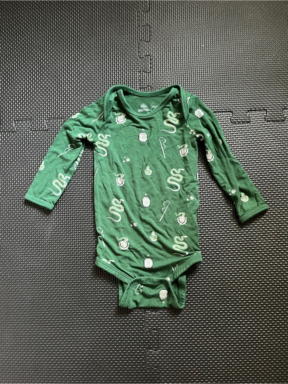 Kyte Baby Slytherin Green Harry Potter Bodysuit Bamboo 6-12 Months